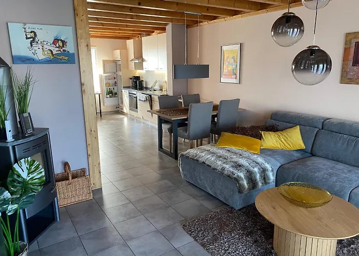 Leuchtturmblick Hafendorf * Райнсберг