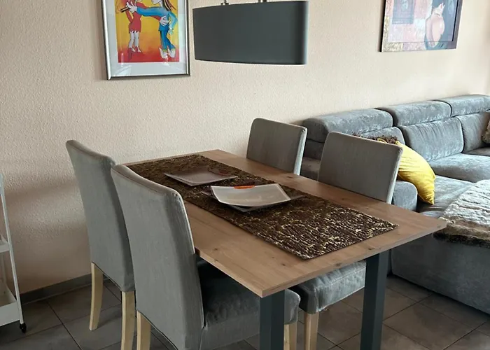 Leuchtturmblick Hafendorf Райнсберг